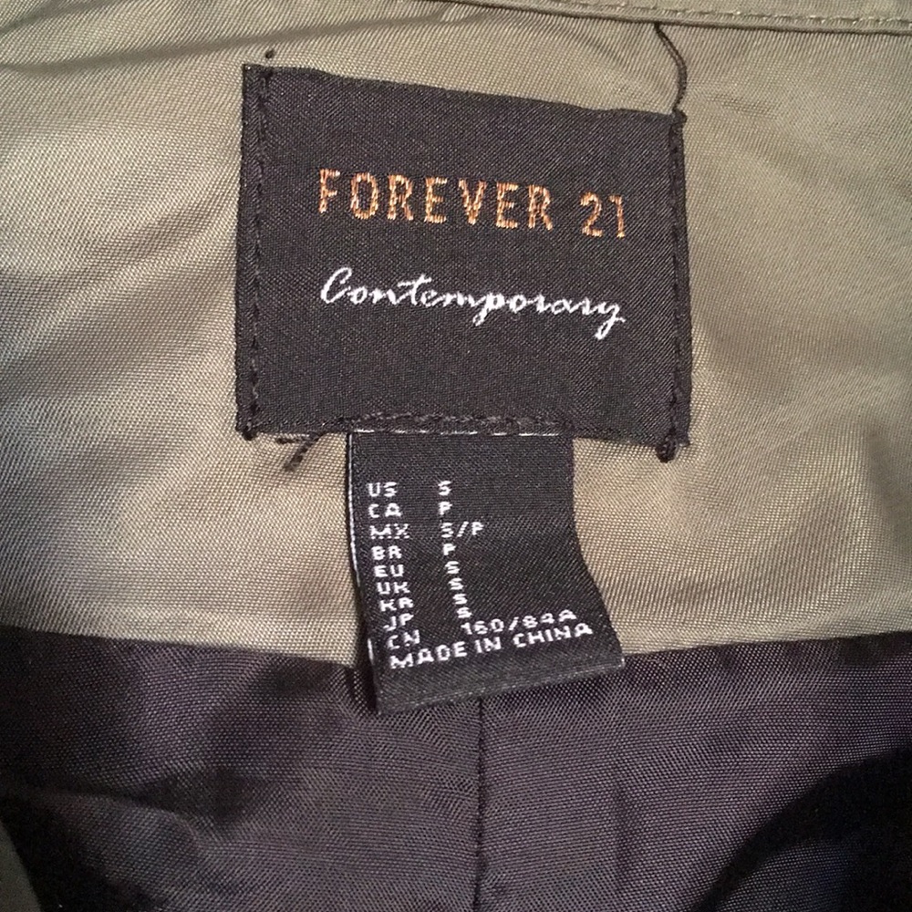 Jacket - Picture 2 of 9